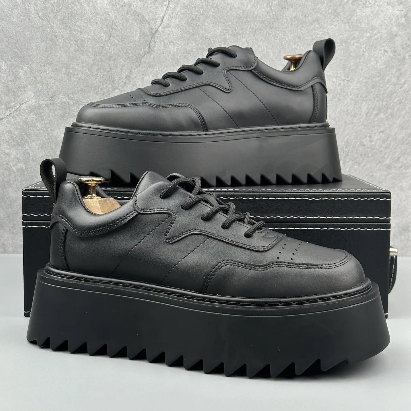TĂȘnis casual  Ketrox com sola alta de 6 cm